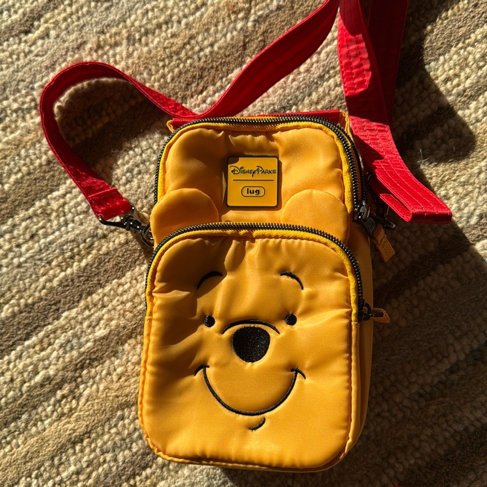 Disney Parks Lug Winnie the Pooh Bag